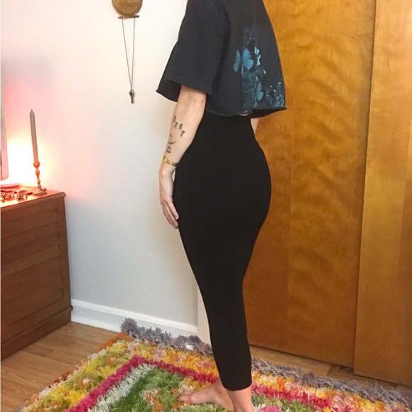 The BABATON Group Aritzia Black Ribbed Tube Pencil Bodycon Skirt - Picture 3 of 11